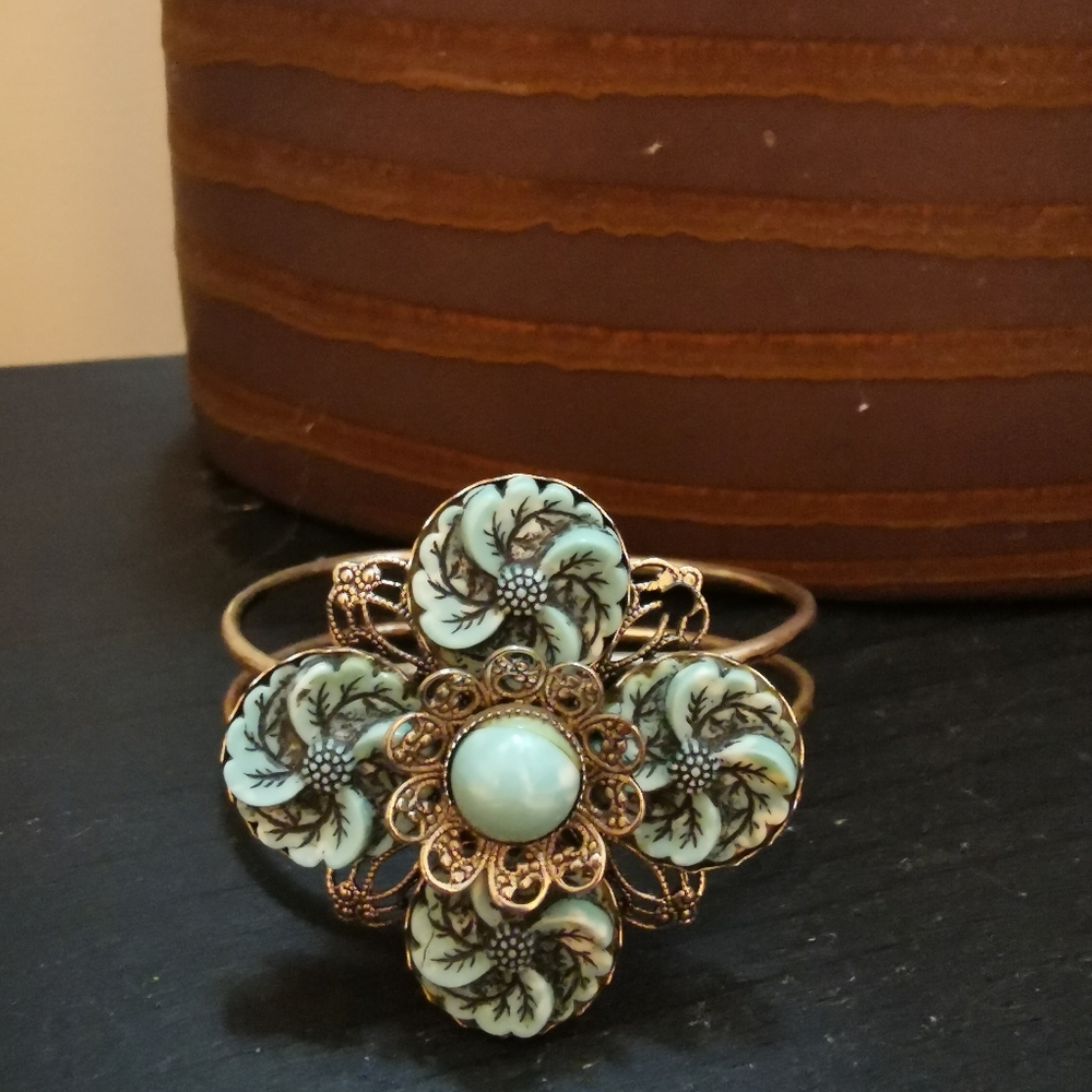 Bangle bracelet, turquoise - Picture 2 of 6